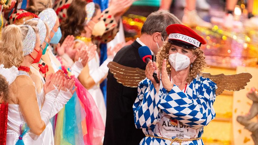 Applaus von Landtagspräsidentin Ilse Aigner, die als bayerischer Engel Aloisia im Publikum saß: "Das war Konfetti für die Seele!" Applaus von Landtagspräsidentin Ilse Aigner, die als bayerischer Engel Aloisia im Publikum saß: "Das war Konfetti für die Seele!"