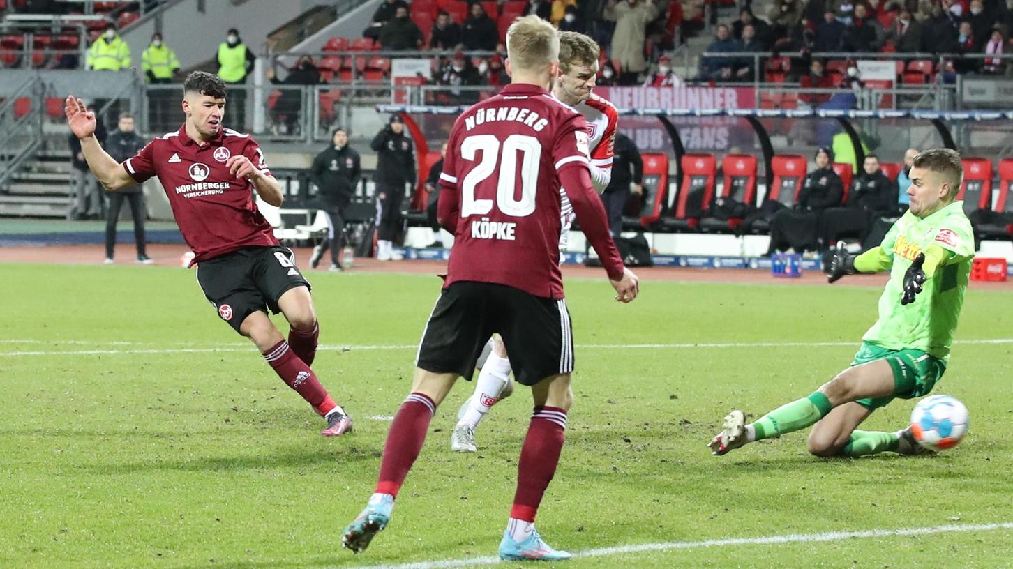 Ein besonderer Moment in seiner Karriere: So erzielte Taylan Duman (li.) sein erstes Zweitliga-Tor für den 1. FC Nürnberg. Ein besonderer Moment in seiner Karriere: So erzielte Taylan Duman (li.) sein erstes Zweitliga-Tor für den 1. FC Nürnberg.