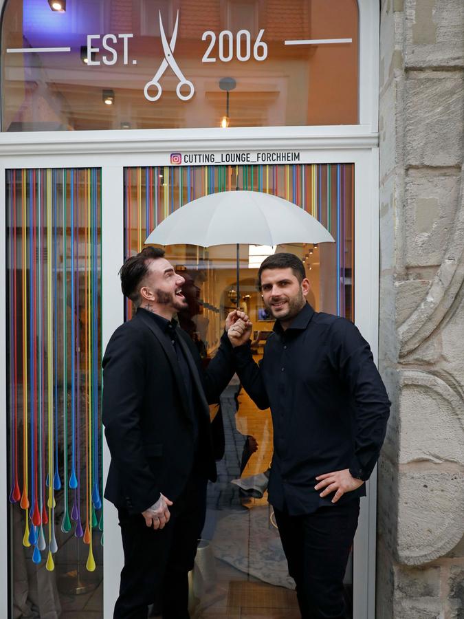 Die Cutting Lounge ist umgezogen und hat einen Foto-Point installiert. Die Cutting Lounge ist umgezogen und hat einen Foto-Point installiert.