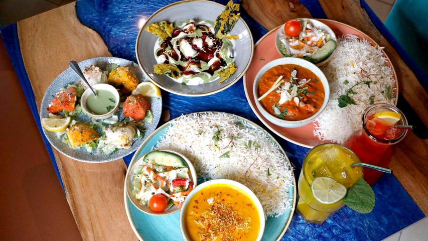 Das „Little India“ bietet nord- und südindische Spezialitäten. Die Gäste können sich auf Klassiker wie Chicken Masala, Reis-Gemüse-Gerichte, Tandoori-Brot und verschiedenes Streetfood freuen.
