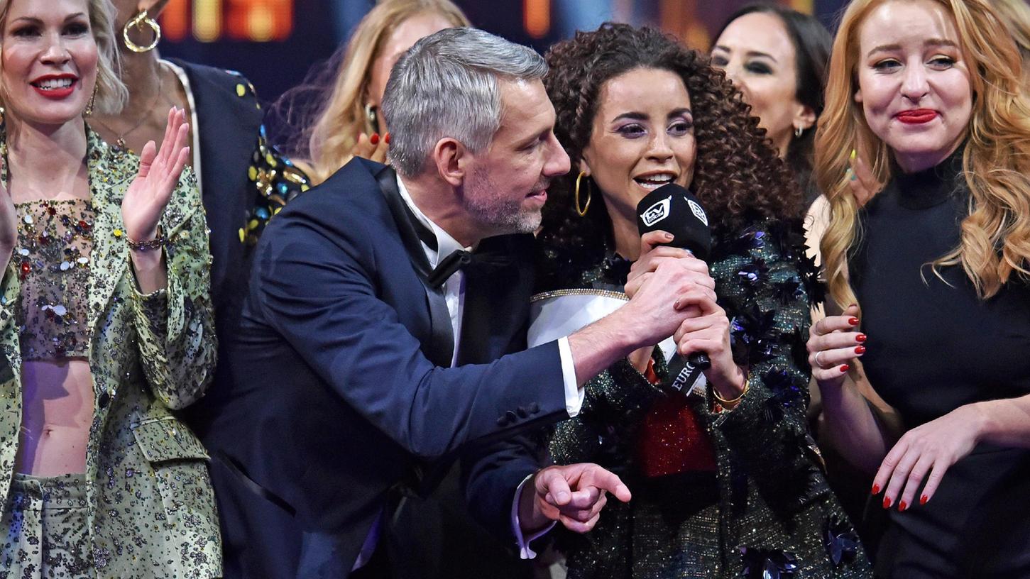 Sebastian Pufpaff, Stefan Raabs Nachfolger bei TV Total, stürmte bei der Verkündung der Miss Germany die Bühne.