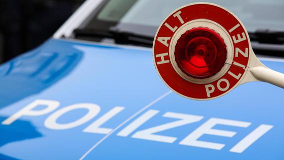 In Schlangenlinien durch Forchheim: Autofahrer mit über zwei Promille am Steuer