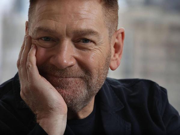 Kenneth Branagh hat gerade seine Agatha-Christie-Adaption "Tod auf dem Nil" ins Kino gebracht. Nun folgt "Belfast" über seine Kindheit. Kenneth Branagh hat gerade seine Agatha-Christie-Adaption "Tod auf dem Nil" ins Kino gebracht. Nun folgt "Belfast" über seine Kindheit.
