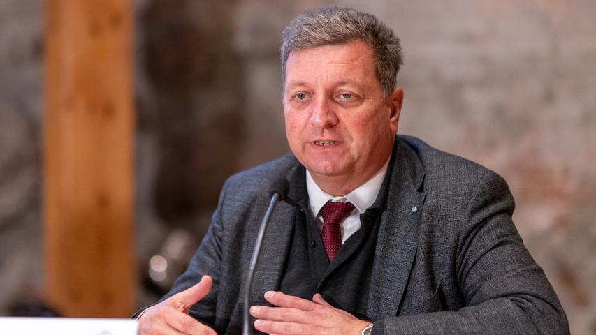 Der bisherige Deggendorfer Landrat Christian Bernreiter soll Bayerns neuer Bau- und Verkehrsminister werden. 