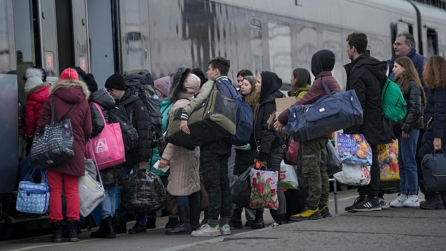Zahlreiche Menschen befinden sich auf der Flucht aus der Ukraine.    