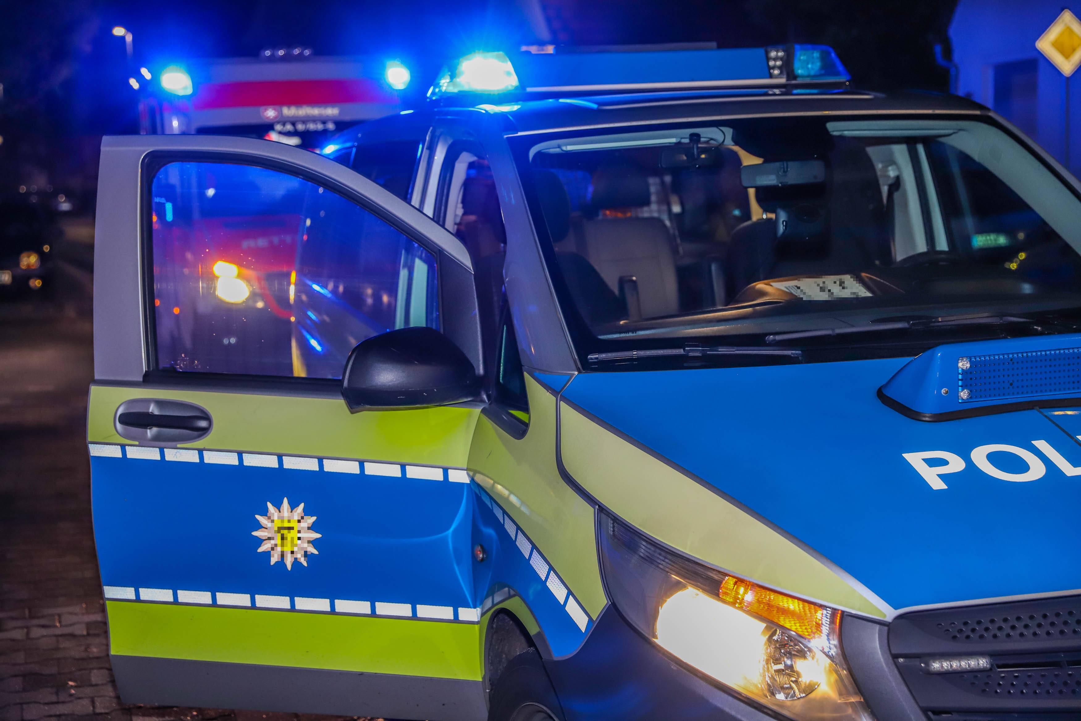 Polizeibericht Nürnberg: Bande überfällt Zwei Männer In Der Südstadt ...