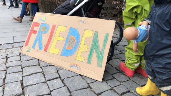 FOR-Ukraine-Demo_Marktplatz