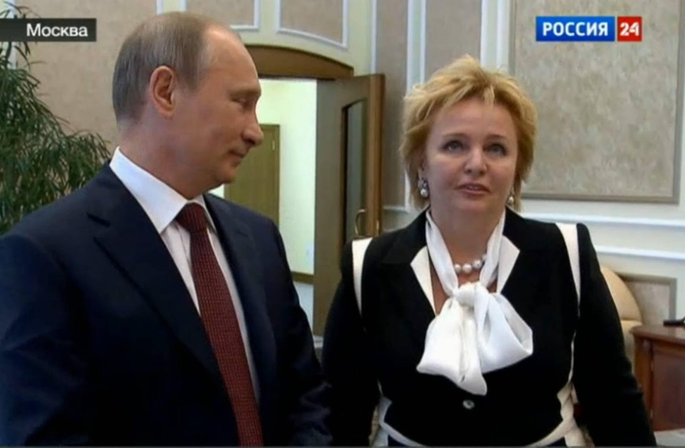 Ab Mai 2012 wurde das Paar dann nicht mehr zusammen gesehen. Putin äußerte sich im Staatsfernsehen zu der Trennung. Laut seiner Aussage beanspruchte das Amt des Präsidenten zu viel Zeit für die Ehe. Auch der mit dem Amt verbundene Lebensstil falle seiner Frau schwer. Die Scheidung wurde im April 2014 bekannt gegeben. 