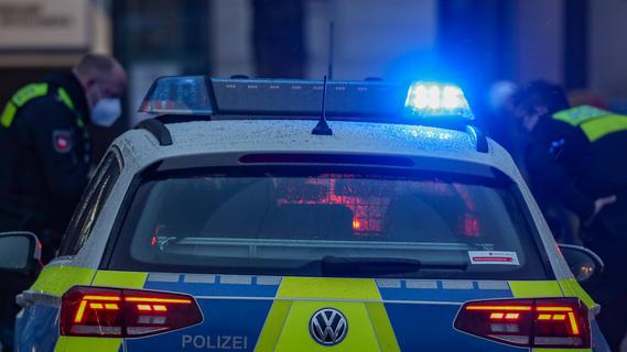 Polizeibericht Nürnberg: Geklauter Peugeot ging in Flammen auf