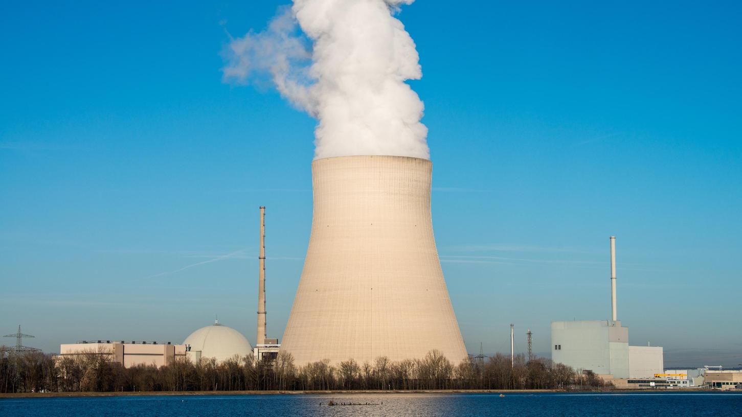 Ende 2022 soll das Kernkraftwerk Isar 2 bei Landshut als eines der drei letzten Atomkraftwerke in Deutschland abgeschaltet werden. Falls die Bundesregierung in letzter Sekunde nicht doch noch eine Kehrtwende macht.