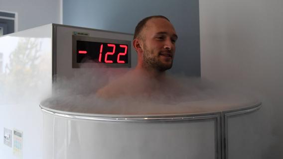 "Ich leg mich erst mal in die Eistonne": Kältetherapie - bringt das was?