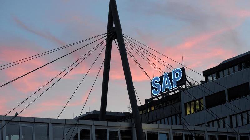 Mit 36,4 Milliarden Dollar ist SAP die wertvollste deutsche Marke. Das Software-Unternehmen von unter anderem Hoffenheim-Mäzen Dietmar Hopp ist die 19.-wertvollste Marke der Welt.