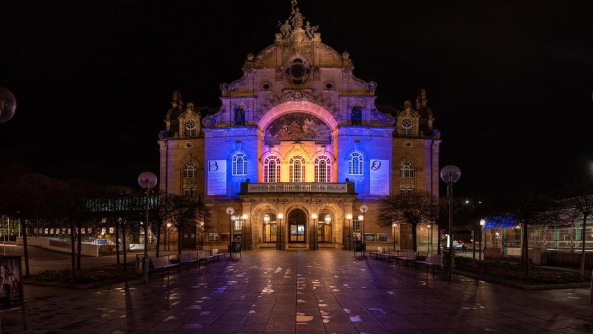 Das Opernhaus Nürnberg zeigt Solidarität.