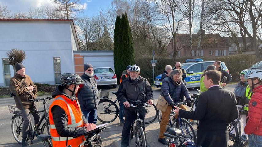 Mit der Polizei und den Teilnehmern wurde auch über die Einführung einer zweiten Fahrradstraße diskutiert, hier an der Weinturmstraße.
