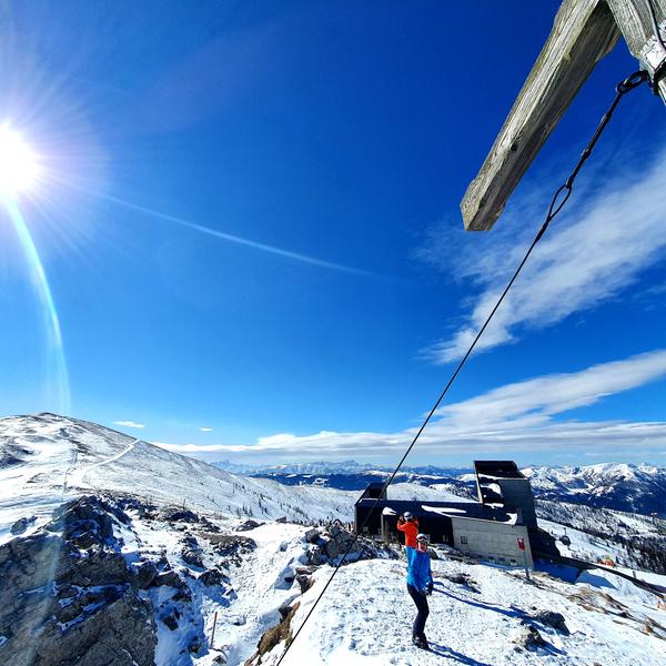 Von der Piste in die Therme springen und viel mehr - so geht sonniger Winterurlaub in Kärnten