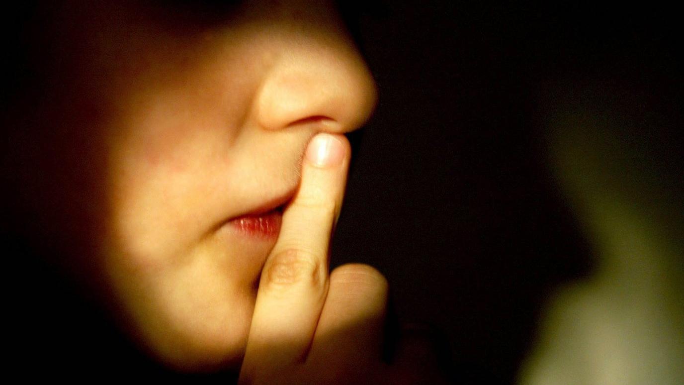 3,9 Prozent der Jugendlichen zwischen 14 und 16 in Bayern wurden schon einmal Opfer sexuellen Missbrauchs. (Symbolbild) 3,9 Prozent der Jugendlichen zwischen 14 und 16 in Bayern wurden schon einmal Opfer sexuellen Missbrauchs. (Symbolbild)