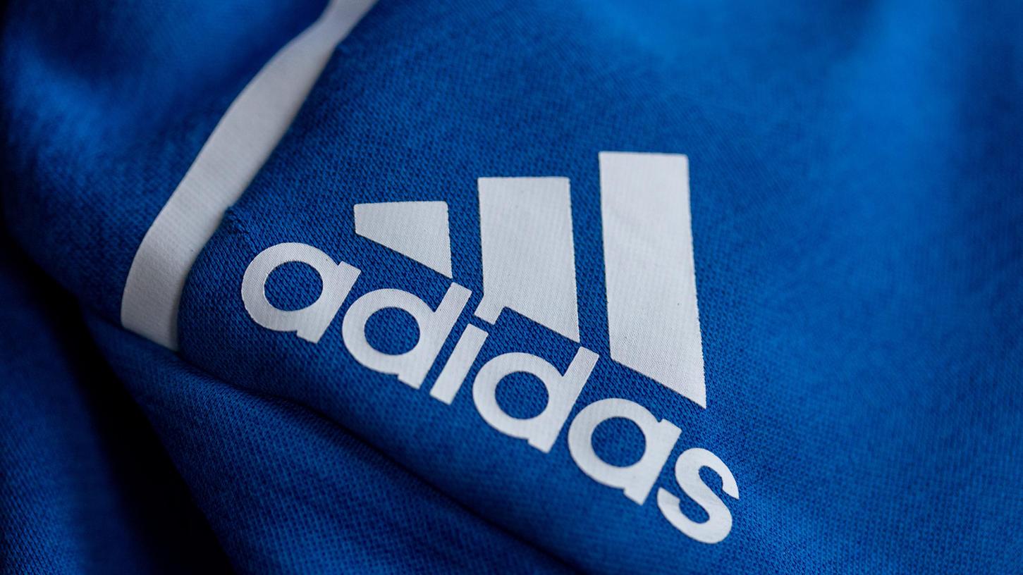 Adidas legte am 9. März die Zahlen für das abgelaufene Geschäftsjahr vor. Demnach verdreifachte sich der Gewinn auf 1,5 Milliarden Euro. 