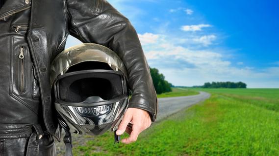 Diesen Fehler sollten Motorradfahrer nach dem Tanken vermeiden - sonst droht Hausverbot