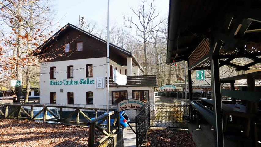 Der beliebte Weiss-Tauben-Keller im Forchheimer Kellerwald.