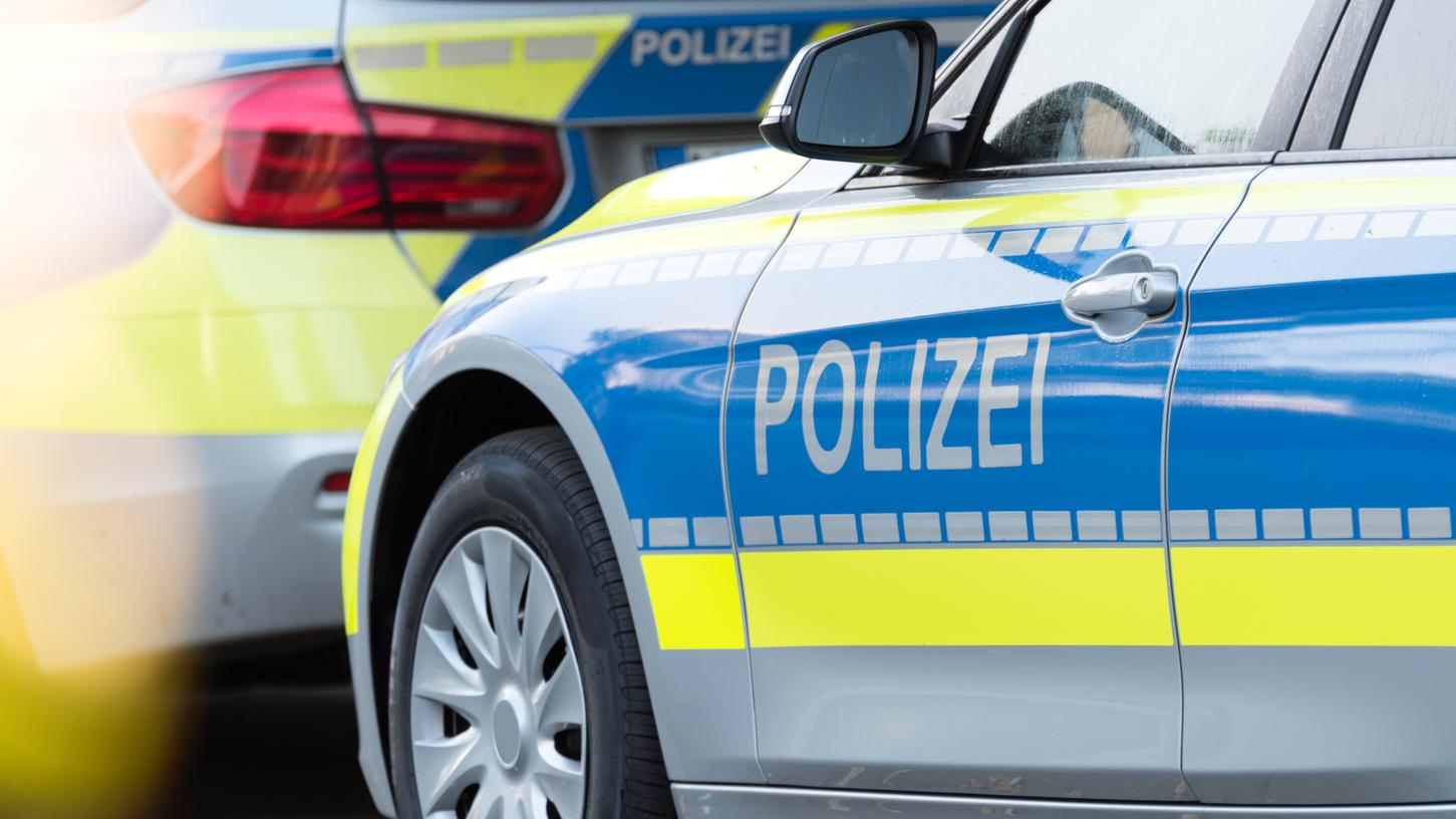 Der Persönlichkeitsschutz geht vor, deshalb will die Polizei die Zettel abhängen. Der Persönlichkeitsschutz geht vor, deshalb will die Polizei die Zettel abhängen.