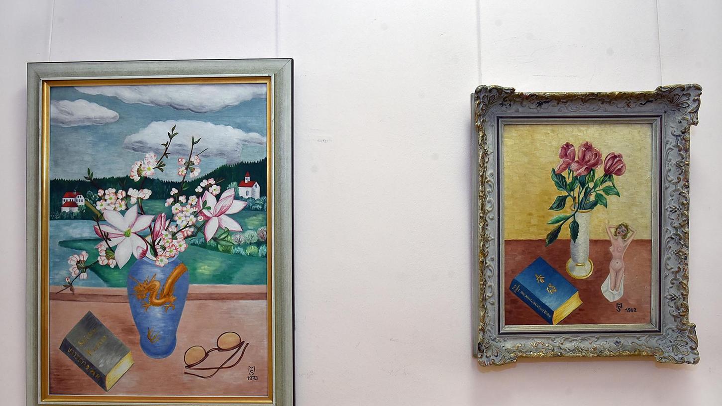 Florale Motive waren stets fest im Blickfeld Naiver Kunst. Auch Marianne Seltner kam in ihrem Wirken immer wieder darauf zurück.
Florale Motive waren stets fest im Blickfeld Naiver Kunst. Auch Marianne Seltner kam in ihrem Wirken immer wieder darauf zurück.
