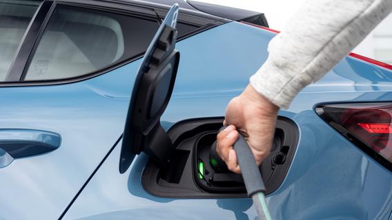 E-Autos "tanken" bis zu 46 Prozent günstiger als Benzinfahrzeuge