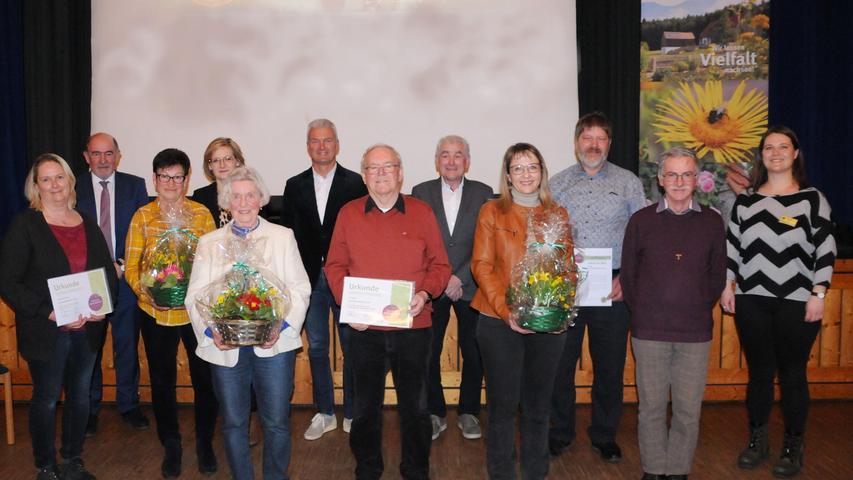 Die prämierten Vielfaltsmeister vom OGV Loderbach (Sonderpreis), OGV Wattenberg (zweiter Platz) und OGV Stadt Neumarkt (erster Platz) 