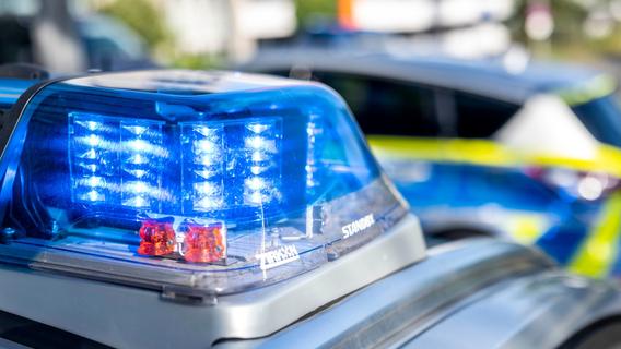 Vor der Haustüre gestohlen: Nürnberger Polizei sucht Autodieb