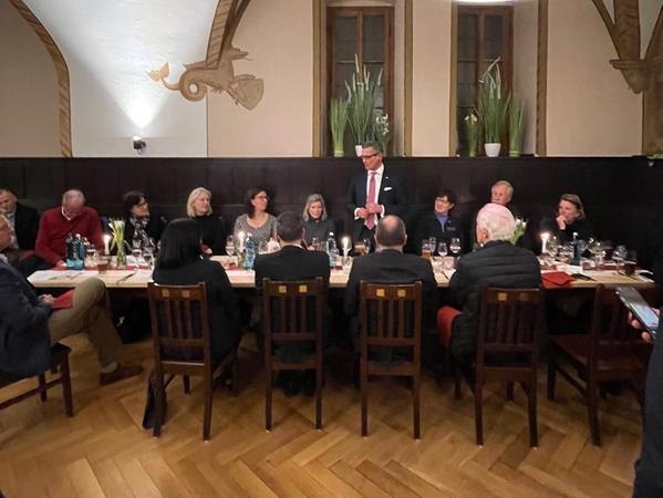 Die Senatoren-Delegation war mit Vertretern der Stadt Nürnberg im Mautkeller.