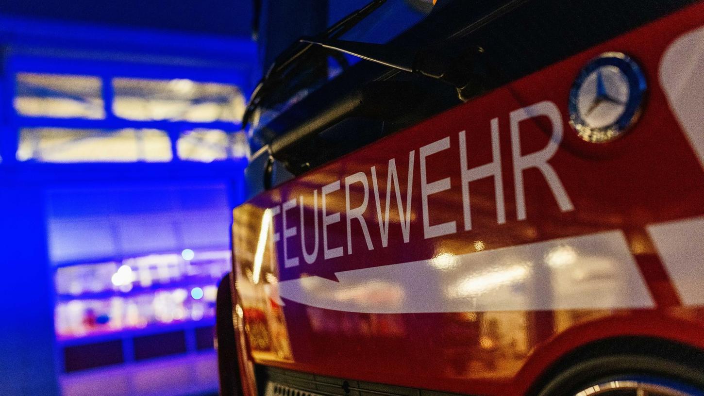 Heißes Eisen: Motorrad ging in Laufamholz in Flammen auf