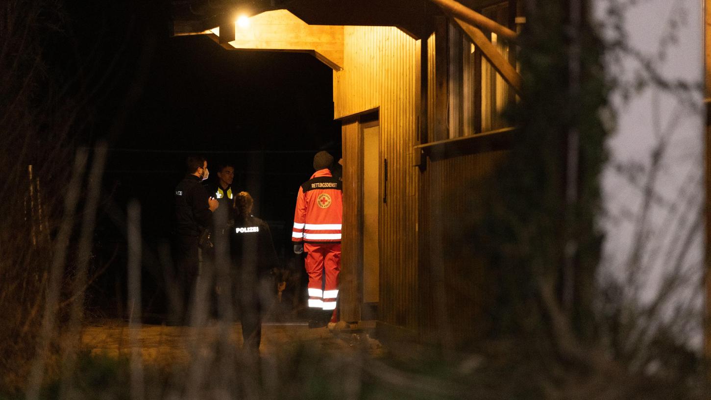Ein Paar aus Edersfeld löste einen nächtlichen Polizeieinsatz aus. Ein Paar aus Edersfeld löste einen nächtlichen Polizeieinsatz aus.