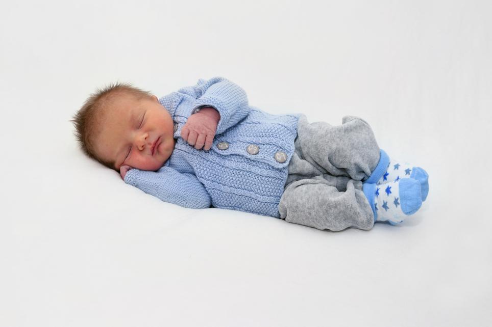 Hallo Welt! Nürnberg ist um einen kleinen Erdenbürger reicher geworden. Leon Philipp kam am 22. März zur Welt und war bei seiner Geburt 48 Zentimeter groß und brachte 3200 Gramm auf die Waage.