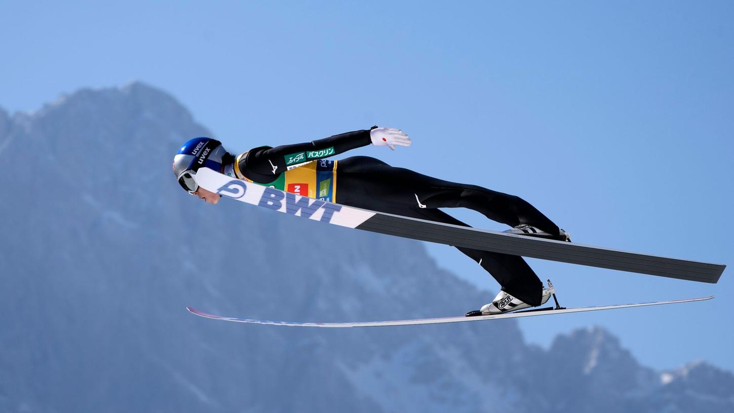 Fliegt in Planica zum Gesamtweltcupsieg: Ryoyu Kobayashi. Fliegt in Planica zum Gesamtweltcupsieg: Ryoyu Kobayashi.