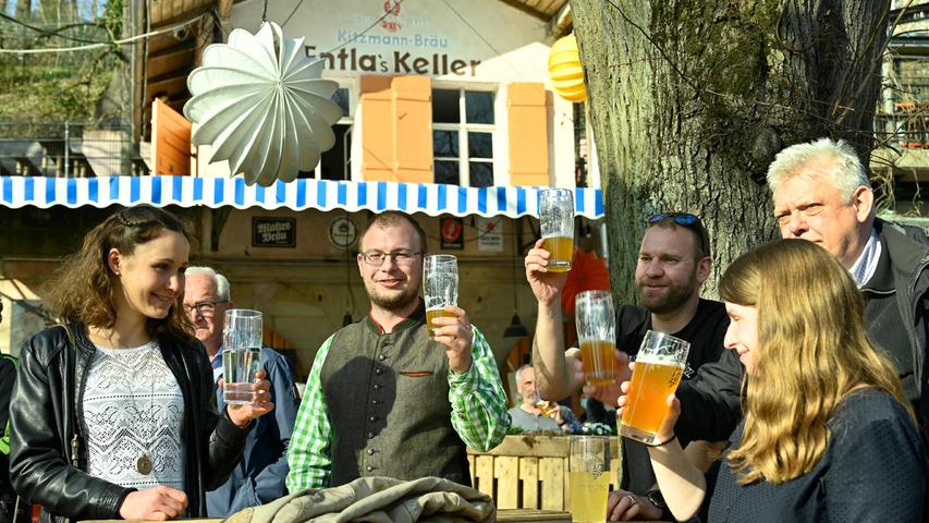 Peter Oberle mit Bierchronist Jochen Buchelt.