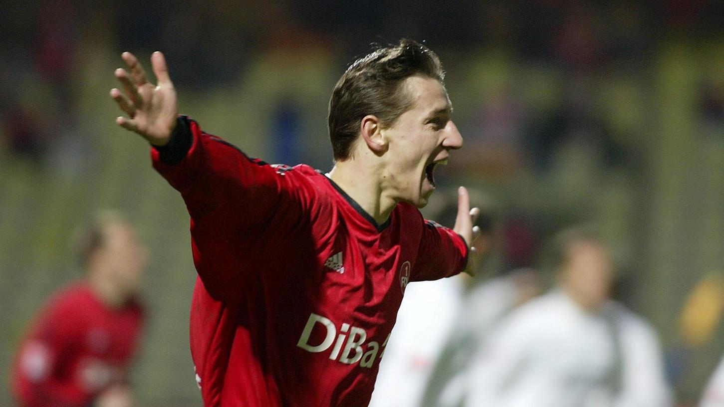 Erste Schritte einer Nürnberger Legende: Marek Mintal in seinem ersten Aufstiegsjahr. Erste Schritte einer Nürnberger Legende: Marek Mintal in seinem ersten Aufstiegsjahr.