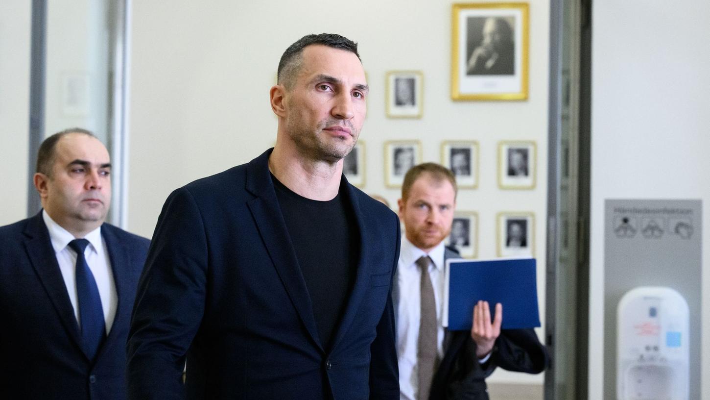 "Wenn man ein passiver Beobachter ist, hat man auch das Blut an den eigenen Händen": Wladimir Klitschko. "Wenn man ein passiver Beobachter ist, hat man auch das Blut an den eigenen Händen": Wladimir Klitschko.