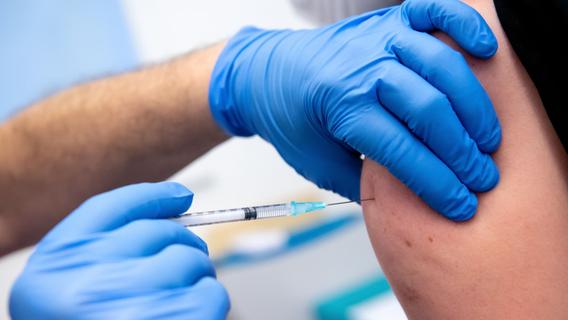 Mobile Impf-Teams sind weiterhin in Erlangen und im Landkreis ERH unterwegs