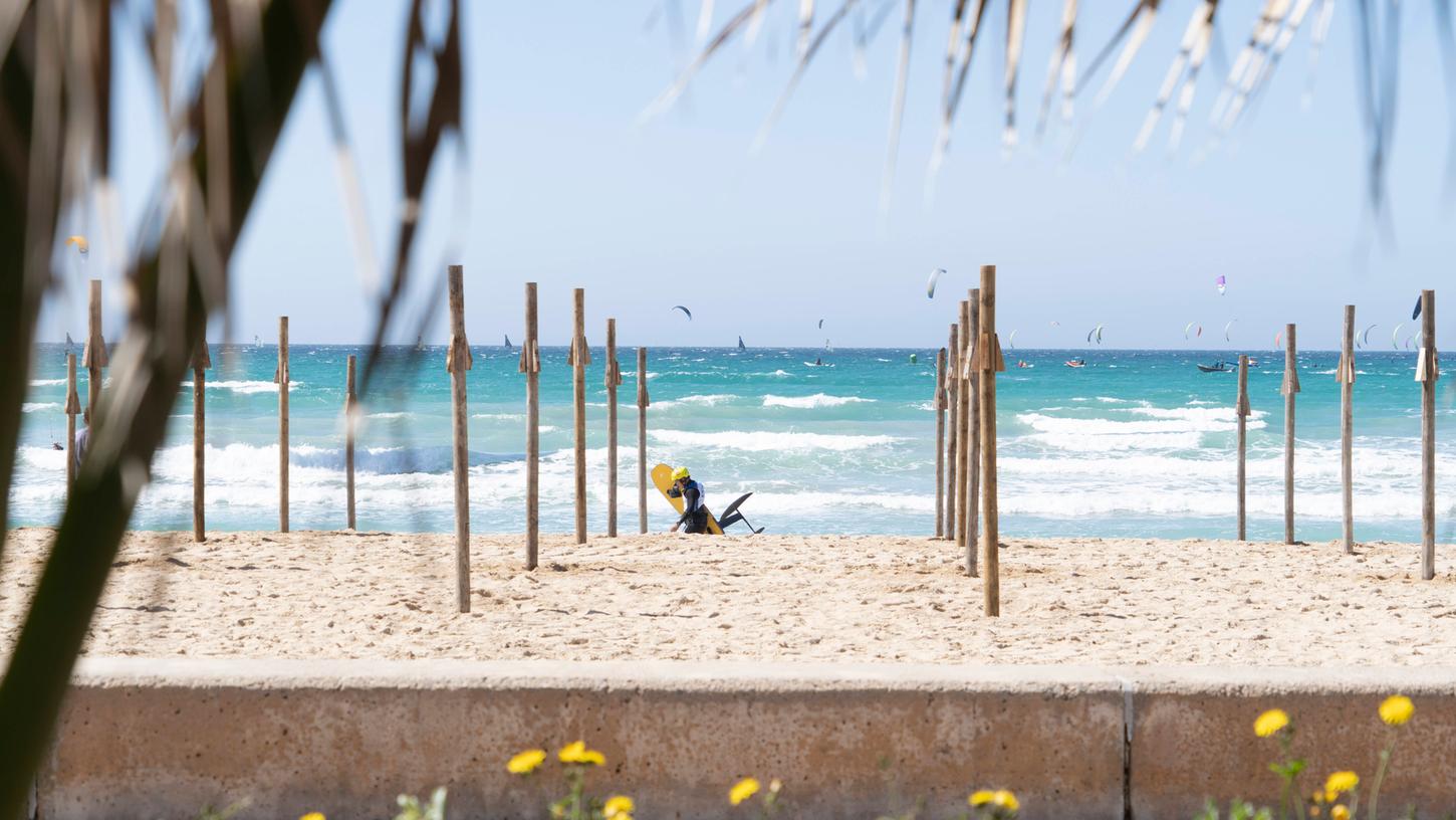 Auch in den meisten Urlaubsländern wurde gelockert - manche Corona-Regeln bleiben jedoch bestehen. Auch in den meisten Urlaubsländern wurde gelockert - manche Corona-Regeln bleiben jedoch bestehen.