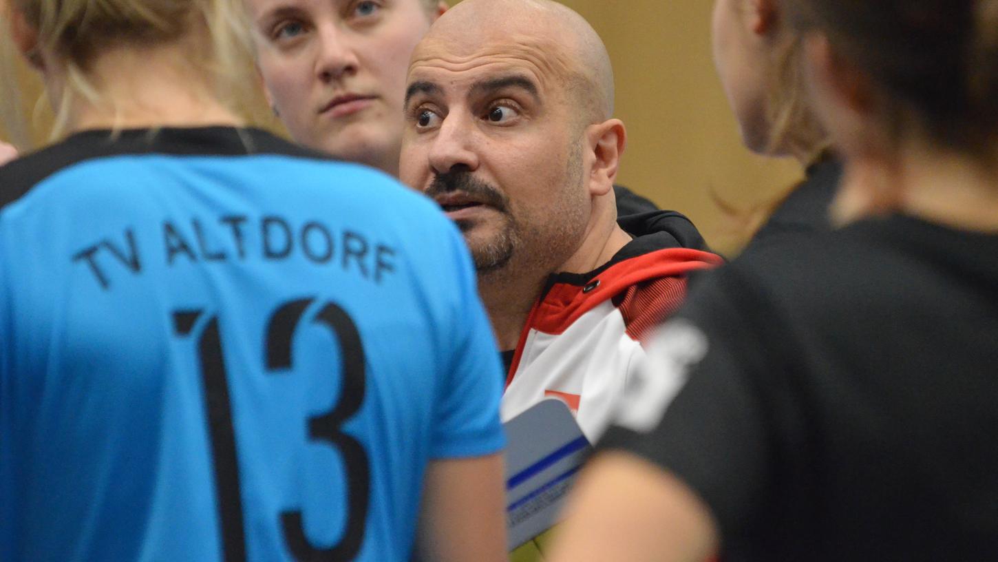 Zum letzten Mal in dieser Saison wird Altdorfs Trainer Haitham Aleter seine Mannschaft in der heimischen Dreifachhalle coachen. Gegen die TG Bad Soden will sich das Team mit einem Sieg von den Fans verabschieden.