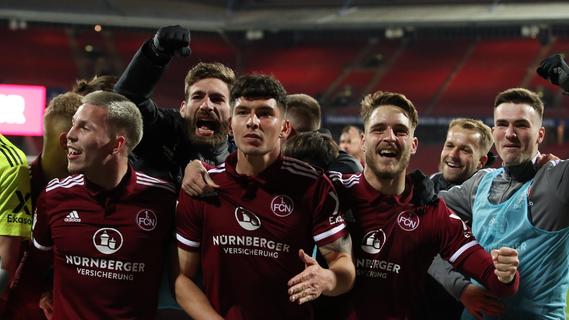 Schleimer macht dem Club wieder Hoffnung: So jubelt der FCN über den Sieg gegen Darmstadt