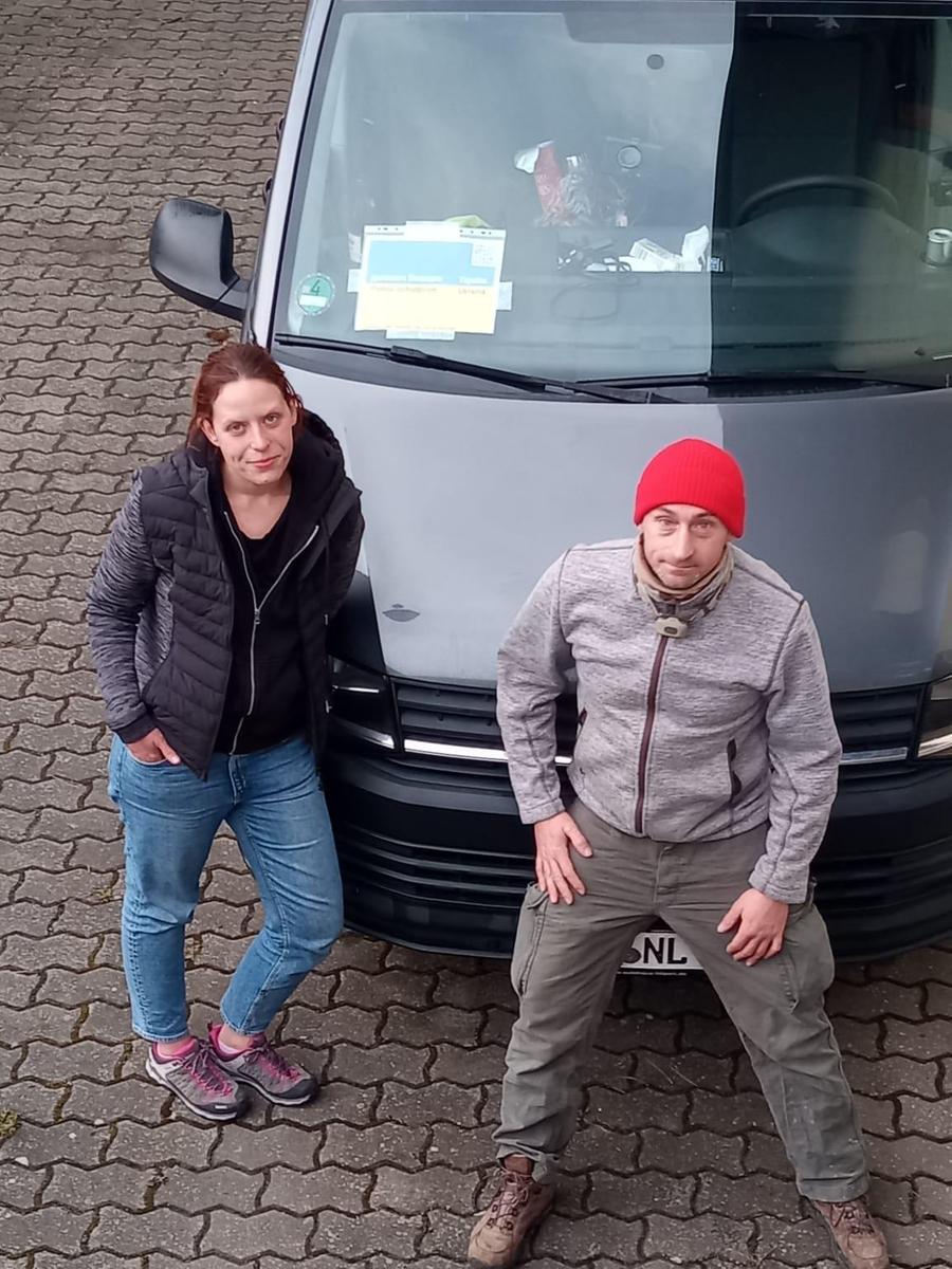 Dieses Bild zeigt Lisa Stanka und Andre Bittlmeier nach ihrer Rückkehr in Dietfurt.