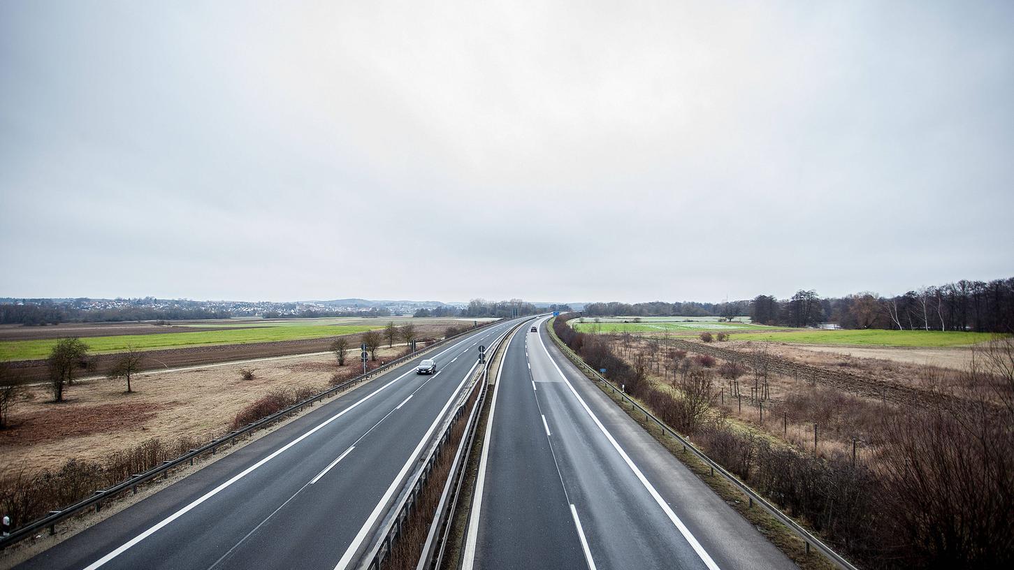 Mehrere Verkehrsteilnehmer wurden auf der A70 durch die rücksichtslosen Manöver des BMW-Fahrers gefährdet.