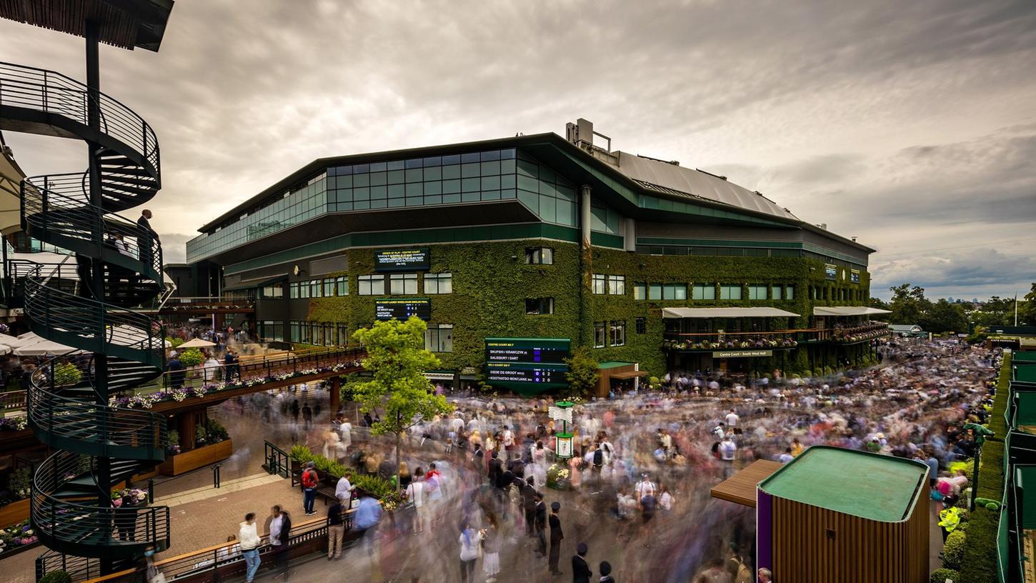 Wimbledon schließt Profis aus Russland und Belarus aus - und erntet Kritik