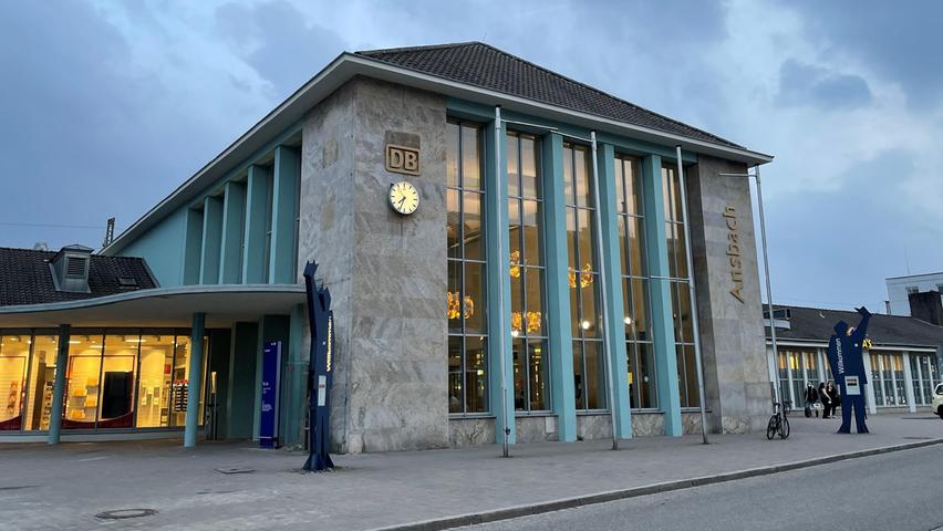 Der Bahnhof von Ansbach ist seit zwei Jahren eine Baustelle.