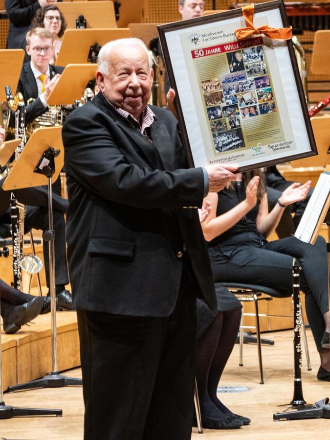 Willi Saffer aus Gunzendorf trat 1972 auf den Plan und führte fast 30 Jahre den Taktstock
Willi Saffer aus Gunzendorf trat 1972 auf den Plan und führte fast 30 Jahre den Taktstock