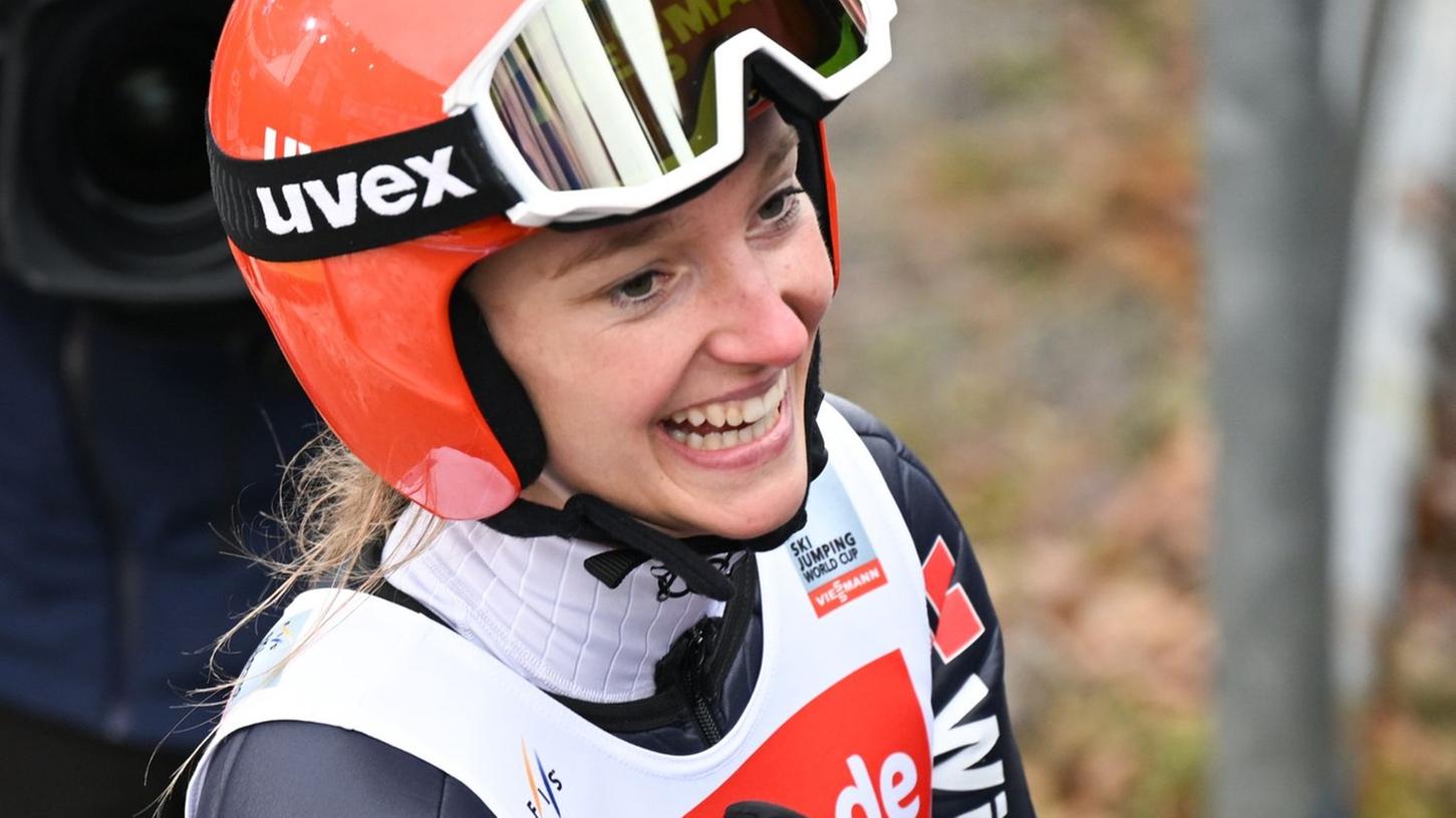 Die Skisprung-Frauen um Katharina Althaus hatten zuletzt immer vehementer eine Einführung der Tournee für Frauen gefordert. Die Skisprung-Frauen um Katharina Althaus hatten zuletzt immer vehementer eine Einführung der Tournee für Frauen gefordert.