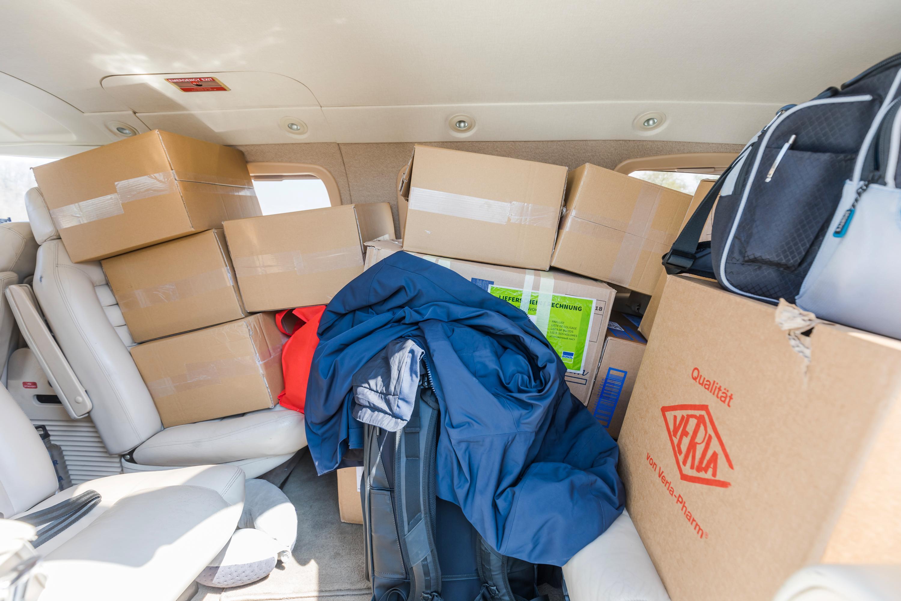 Viele Menschen hatten Geld für Medikamente und medizinisches Gerät gespendet, auch Arzneien selbst wurden gespendet. 