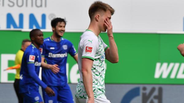 Hatte in dieser Saison einige Höhen, erlebte gegen Leverkusen aber mal wieder ein Tief. Stand defensiv zwar einigermaßen - wieviele Flanken und Hereingaben er überall hin, aber nicht zum Mitspieler brachte, war aber im negativen Sinne bemerkenswert.