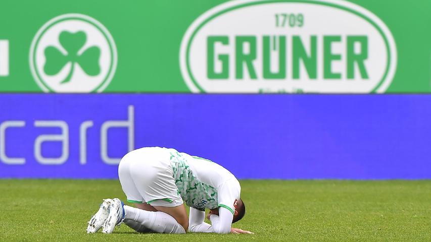 Tränen, Sprechchöre, Emotionen: So trauert Fürth nach dem Abstieg - und so reagieren die Fans