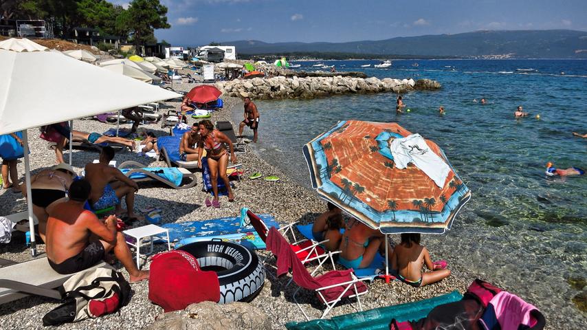 Für einen Platz in bester Lage am Meer muss man inzwischen richtig viel zahlen - hier in Kroatien.